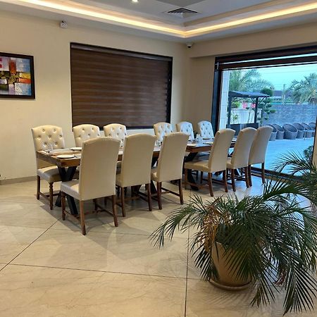 The Imperial Prime Clarks Inn Suites, Bhilwara Exteriör bild