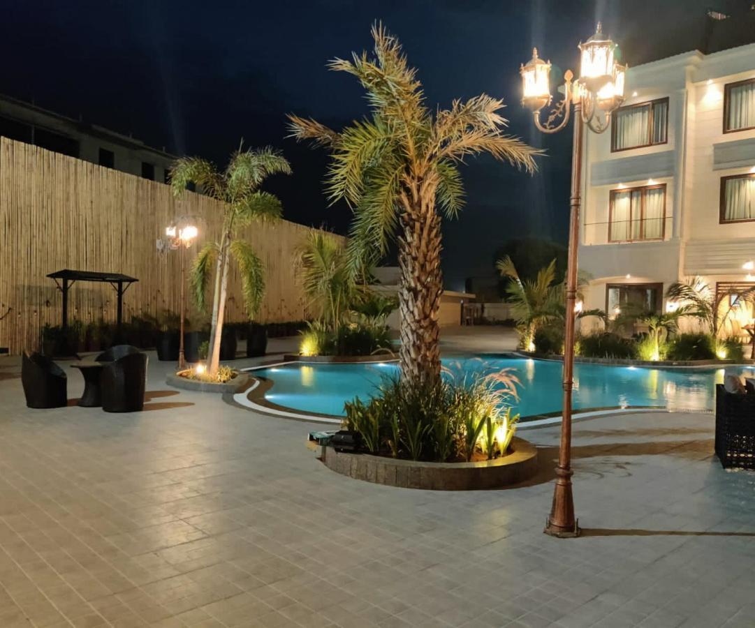 The Imperial Prime Clarks Inn Suites, Bhilwara Exteriör bild