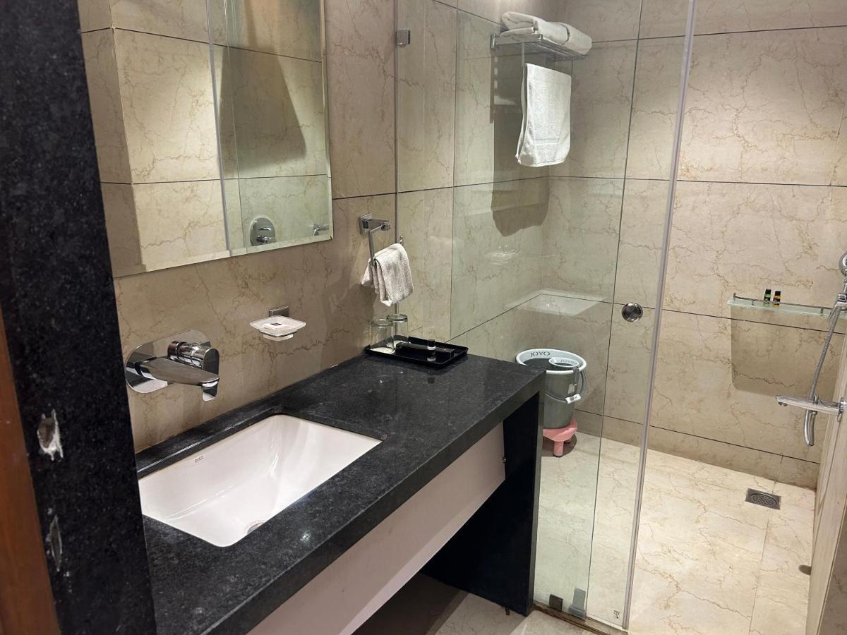 The Imperial Prime Clarks Inn Suites, Bhilwara Exteriör bild